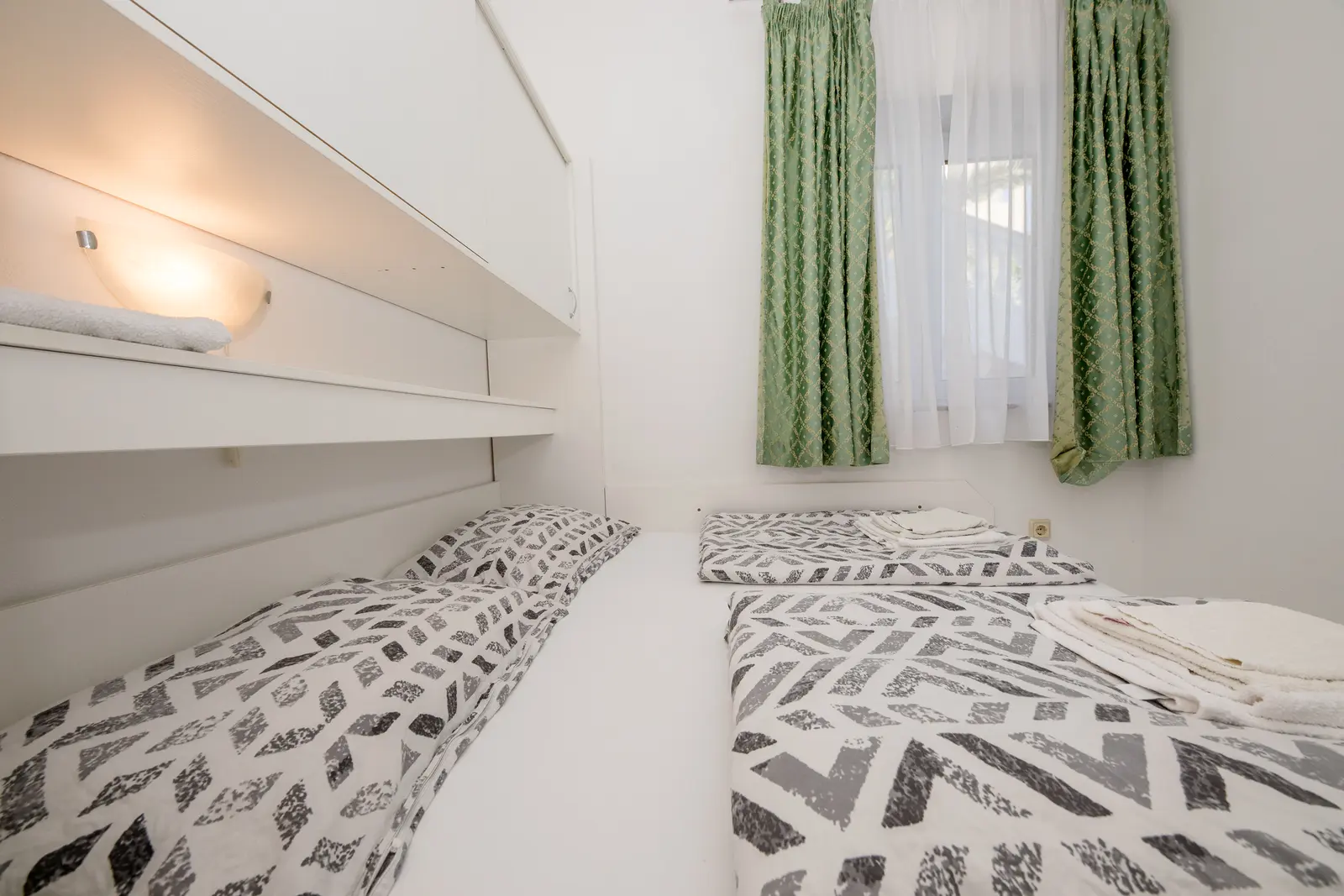 Apartment 2 — 6