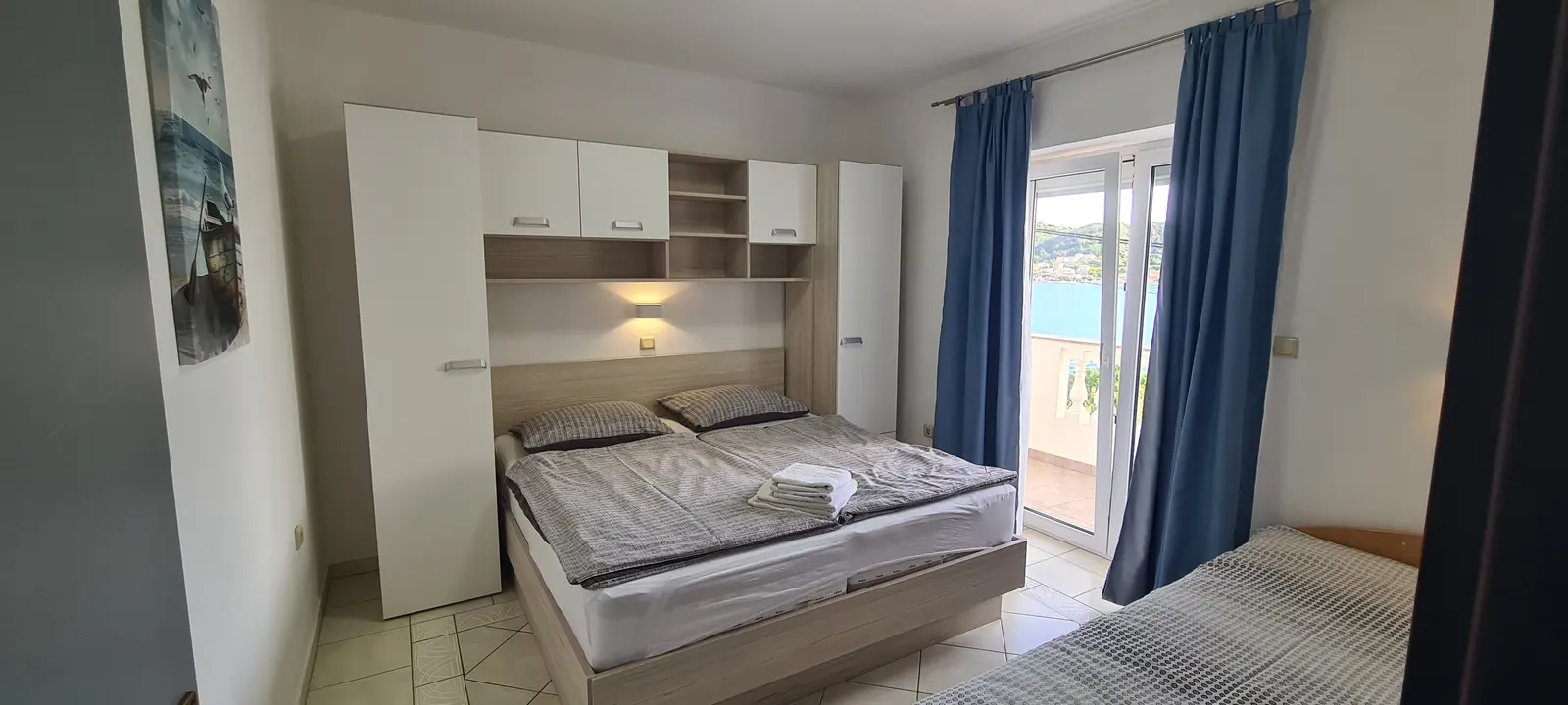 Apartment 4 — 4