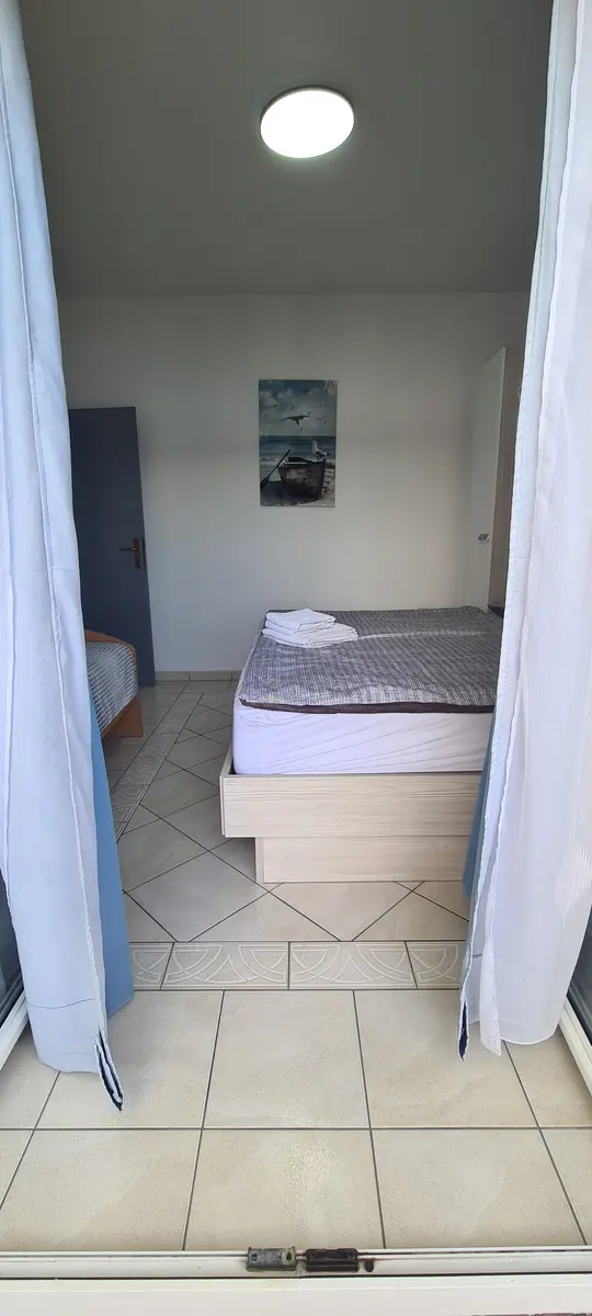 Apartment 4 — 7